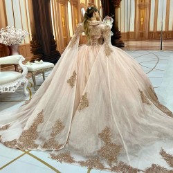 2024 Champagne Sweetheart Quinceanera Dresses For 15 Party Fashion Applique Lace Crystal Formal Birthday Princess Gowns