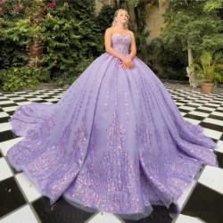 2024 Lilac Shiny Princess Quinceanera Dresses Sweet 16 Dress Ball Gown Applique Lace Beads Tull Part Prom Wear Lace Up vestidos