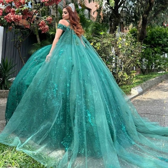 Beaded Emerald Green Ball Gown Quinceanera Dress With Cape 3D Flower Corset Lace Appliques Sweet 16 Dress Court Train Vestidos