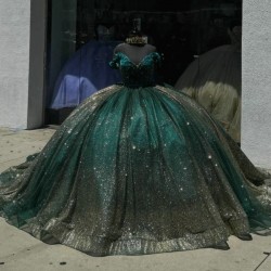 Blackish Green Shiny Princess Ball Gown Quinceanera Dresses 2024 Off Shoulder Beaded Crystals Tull Lace Up Sweet 16 Prom Party