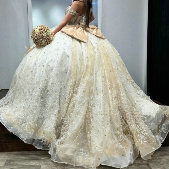 Light Champagne Shiny Quinceanera Dresses Ball Gown Sweetheart Lace Beading Tulle Lace Up Backless Party Princess Sweet 16 Dress