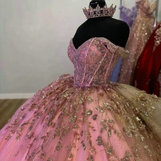 Luxury Glittering Pink Quinceanera Dresses Off Shoulder Applique Lace Beads Vestidos De 15 Anos Birthday Party Corset Ball Gown