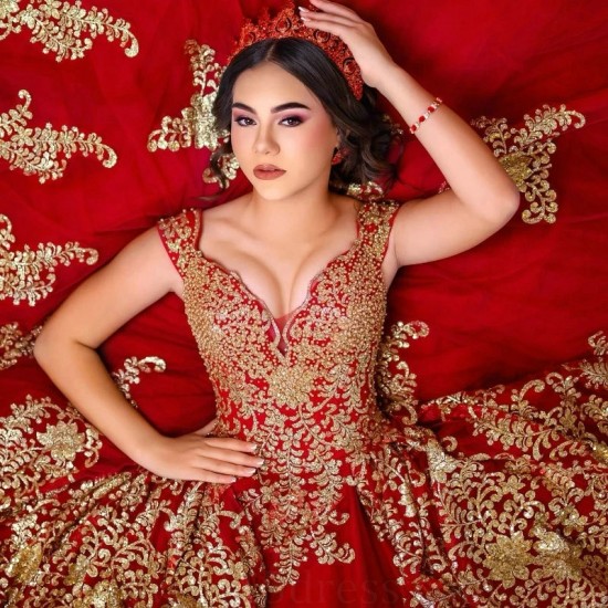 Luxury Red Quinceanera Dress 2024 Off The Shoulder Gold Sequins Lace Appliques Pearl Ruffles Sweet 16 Dress Vestidos 15 De