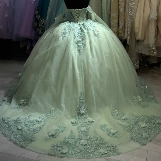 Off The Shoulder Green Princess Ball Gown Quinceanera Dress 3D Flower Appliqué Beads Tull Sweet 16 Dress Vestidos De XV 15 Anos