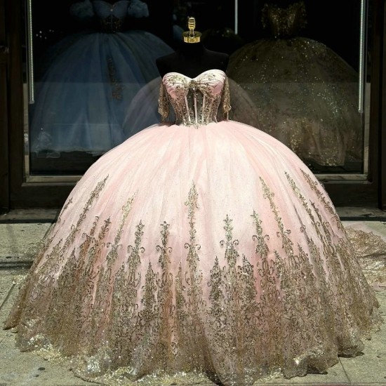 Off The Shoulder Light Pink Princess Quinceanera Dresses Ball Gown Appliques Lace Beads Crystal Sweet 16 Dresses 15 Anos