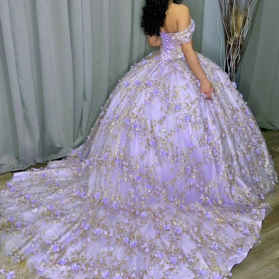 Off The Shoulder Lilac Quinceanera Dress Beading Gold Appliques Sparkling Ball Gown Birthday Formal Party Gown Robes De Soiree