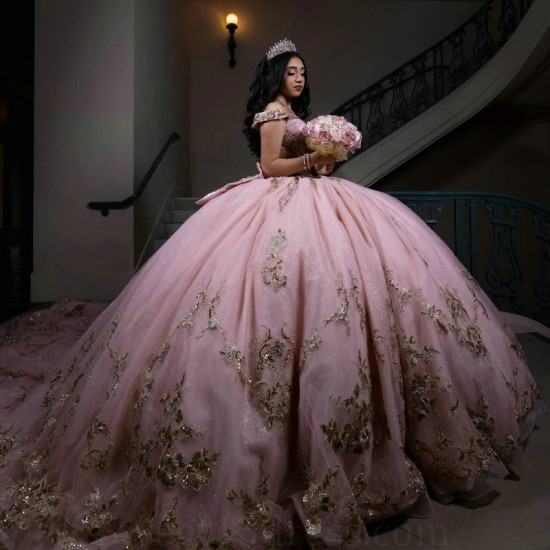 Sequined Off The Shoulder Pink Quinceanera Dress Ball Gown Gold Appliques Beads Birthday Dress Lace Up quinceanera de 15 anos