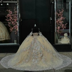 Off The Shoulder Princess Ball Gown Champagne Quinceanera Dress Classic Appliqué Lace Sequin With Cape Sweet 16 Dress Vestido