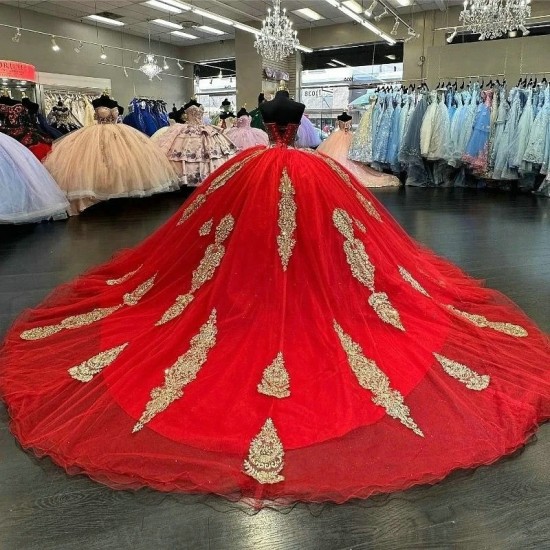 Off The Shoulder Red Ball Gown Quinceanera Dresses Gold Appliques Lace Beads Tull With Cape Ruffles Corset Vestidos De 15 Anos