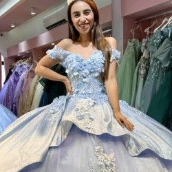 Off The Shoulder Sky Blue Quinceanera Dress Ball Gown 3D Flowers Applique Beads Crystal Tull Sweet 16 Vestidos De XV 15 Anos