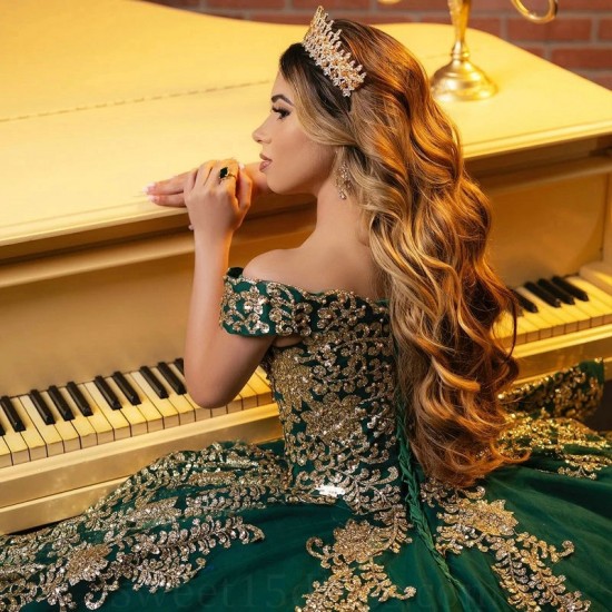 Off the Shoulder Emerald Green Quinceanera Dress Ball Gown Gold Lace Applique Beads Tull Corset Sweet 16 Vestidos De 15 Anos