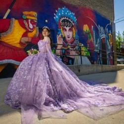 Shiny Lavender Quinceanera Dress 2024 Ball Gown 3D Flower Applique Beaded With Cape Mexican Corset Sweet 16 Vestidos De 15 Anos