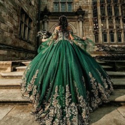 Off The Shoulder Emerald Green Quinceanera Dresses Gold Applique Lace Beaded Ball Gown Vestidos De 15 Anos Sweet 16