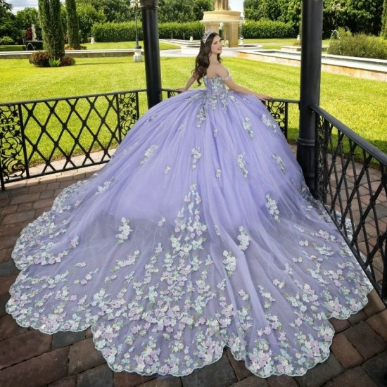 Off the Shoulder Lavender Quinceanera Dresses Luxury Applique Lace Tulle Dreamy Fairy Tulle Birthday Party 16 Dress vestidos de