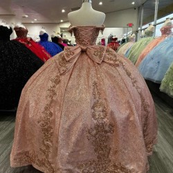 Off the Shoulder Rose Gold Princess Ball Gown Quinceanera Dress 2024 applique Lace Sweet 16 Dress vestidos Birthday Party Gown