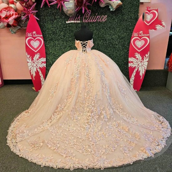 Sparkly Pink Off the Shoulder Princess Ball Gown Quinceanera Dresses 2024 Appliques Lace Sweetheart Sequined Vestidos De 15 Anos