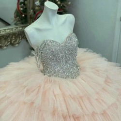 Sparkly Pink Quinceanera Dresses 2024 Sequined Off The Shoulder Ball Gowns Beads Tull Tiered Birthday Prom Dress Vestidos De 15