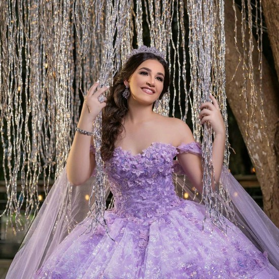 Sweetheart Lavender Ball Gown Quinceanera Dress Beaded Appliques Birthday Party Gowns 3D Flowers Ruffles Sweet 16 15Robe De 